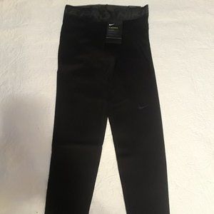 New Women's NikePro Therma Leggings
